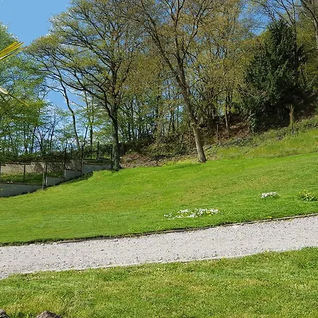 Le La Cigogne Et Le Chamois